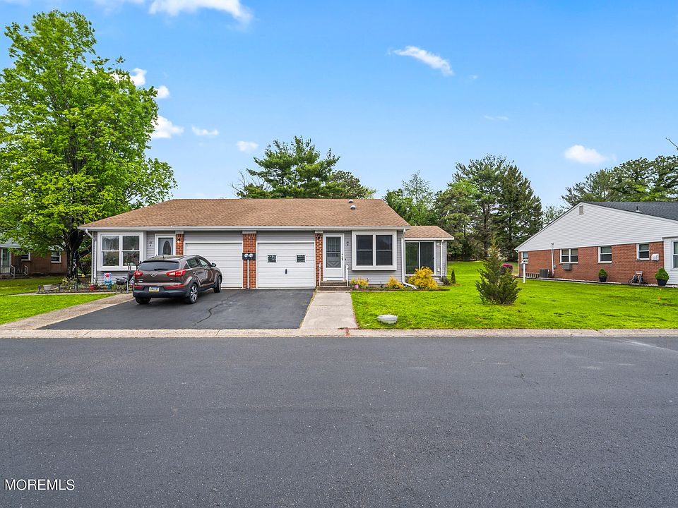 1st image of 61 Hudson Parkway #B
