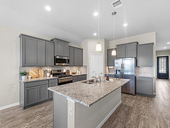 5th image of 3716 Fox Creek Ct