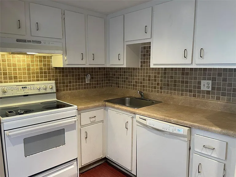 4174 Inverrary Dr #903 — Photo 12