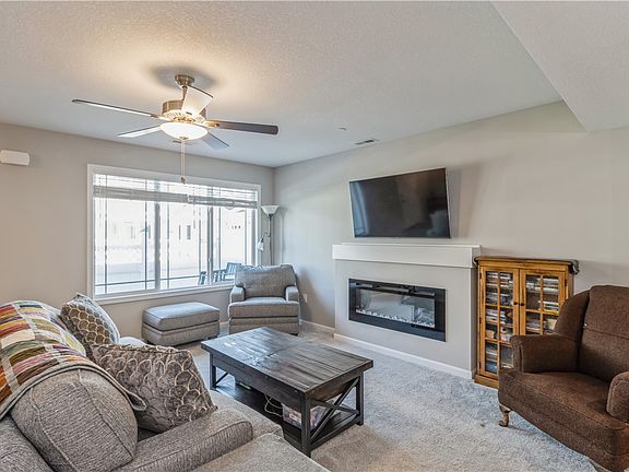 3rd image of 6129 Bradford Ln