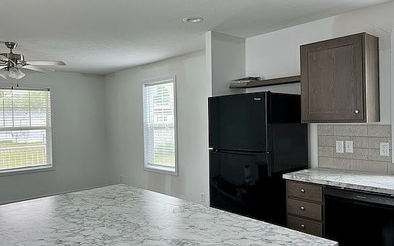 2nd image of 236 N Carolina Dr