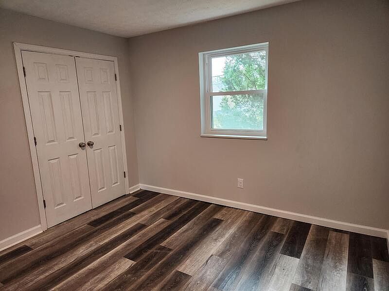 1st image of 388 Elmwood Dr #4