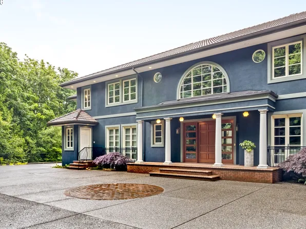 7910 NW Gales Ridge Ln, Portland, OR 97229