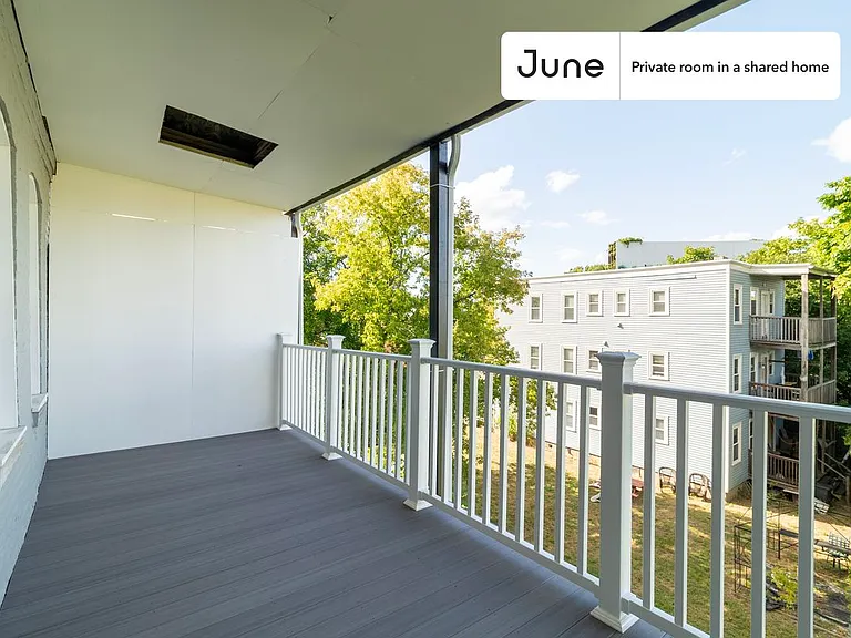 90 Mount Vernon St #A — Photo 12
