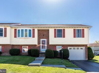 26 Sycamore Ln, Hanover, PA 17331