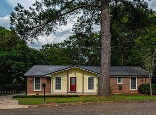 38 Richardson Dr, Daleville, AL 36322