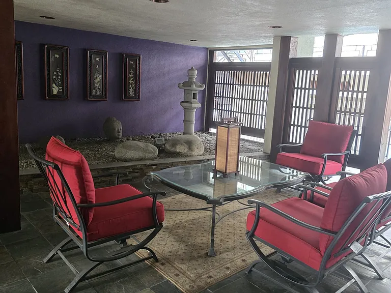 4954 Hazeltine Ave. — Photo 3