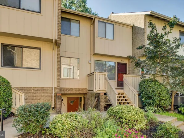 2566 Glengyle Dr #163, Vienna, VA 22181