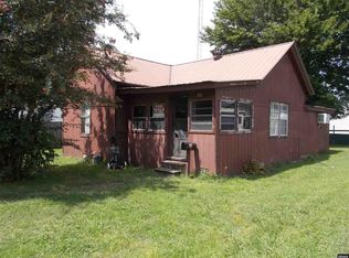 806 Johnson St, Hickman, KY 42050