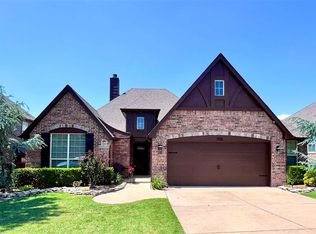 1100 W Elmira St, Broken Arrow, OK 74012