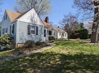 124 Vine Rd, Stamford, CT 06905