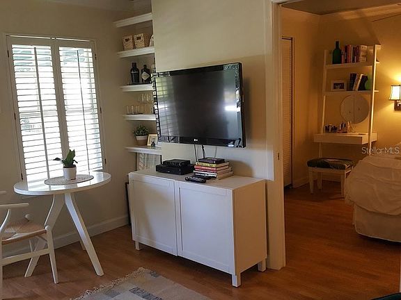 3rd image of 1903 W Bristol Ave #1