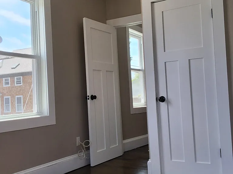 913 Rodman St #2S — Photo 8