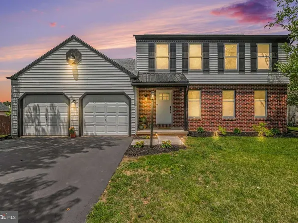 45 Violet Dr, Etters, PA 17319
