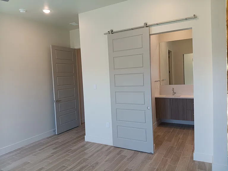 824 Durham Way — Photo 19
