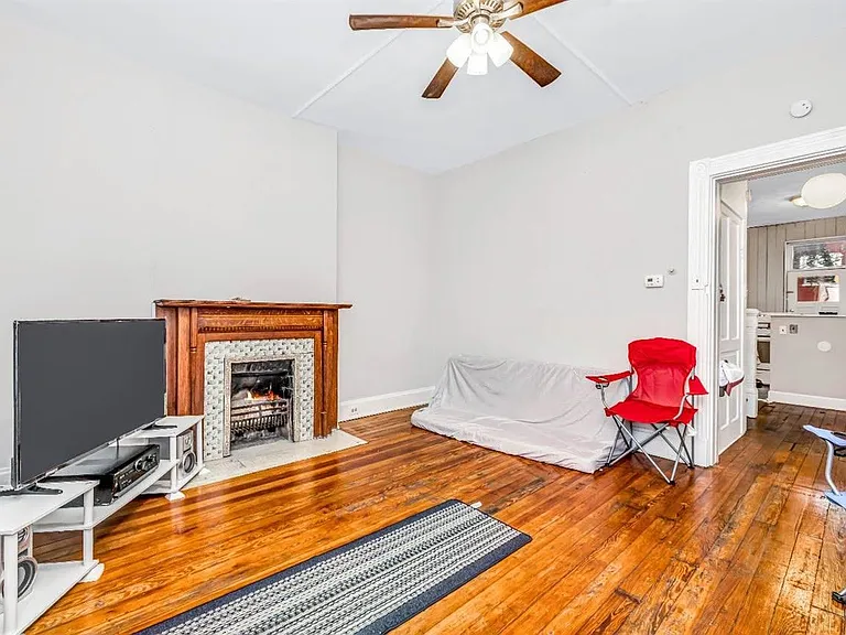 46 Graham St — Photo 27