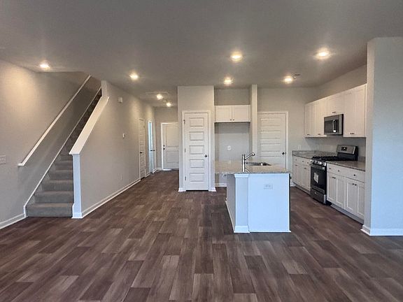 7th image of this home