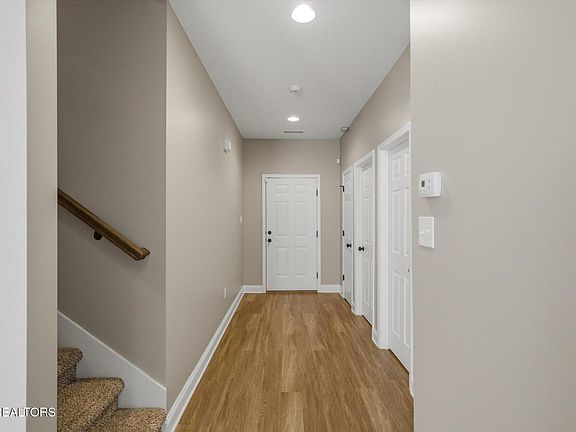 3rd image of 120 Pewter Way