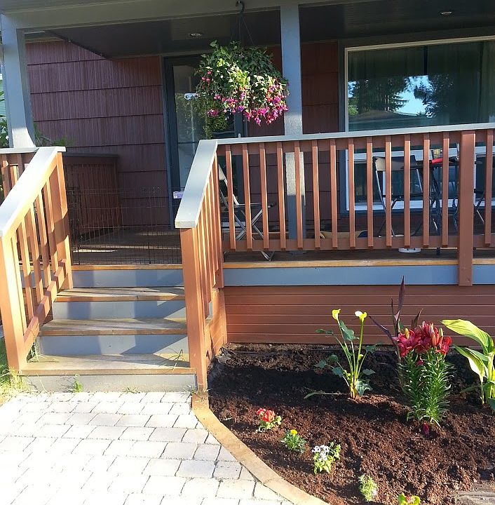 Front entry / porch