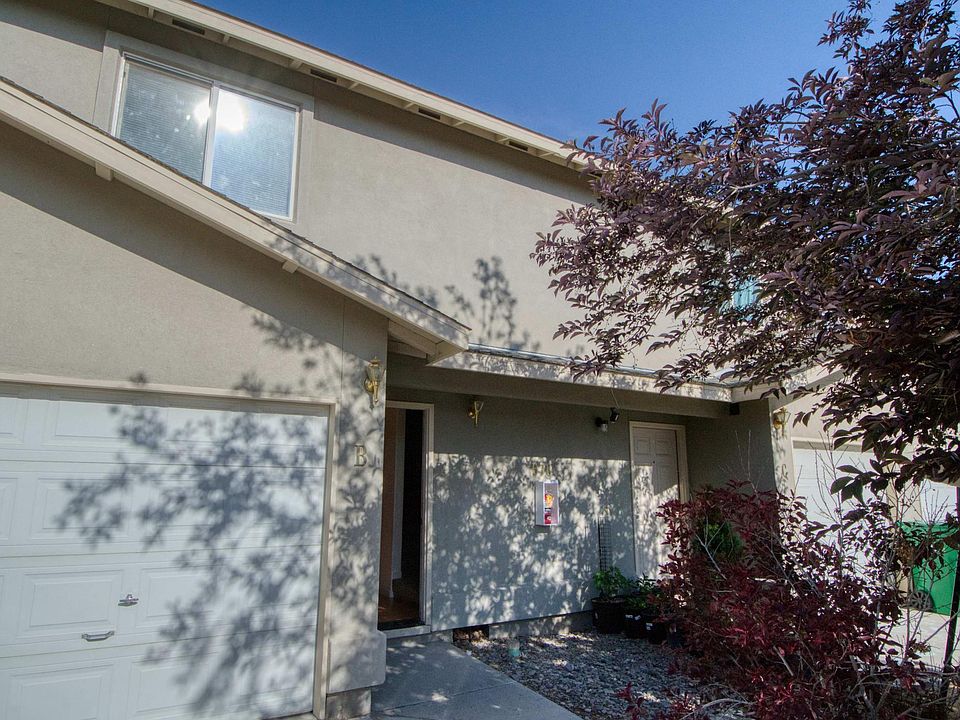 1st image of 670 Starlite Dr