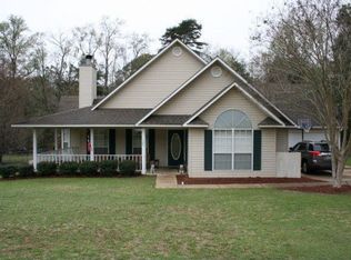 124 Mystic Pines Dr, Thomasville, GA 31757