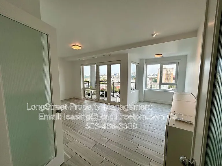 300 NW 8th Ave #902 — Photo 17