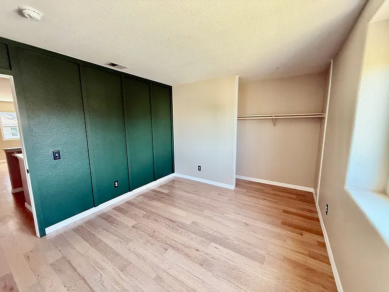 2345 Talbot Cir — Photo 16