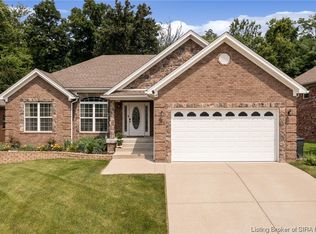 10711 Elk Run Trl, Sellersburg, IN