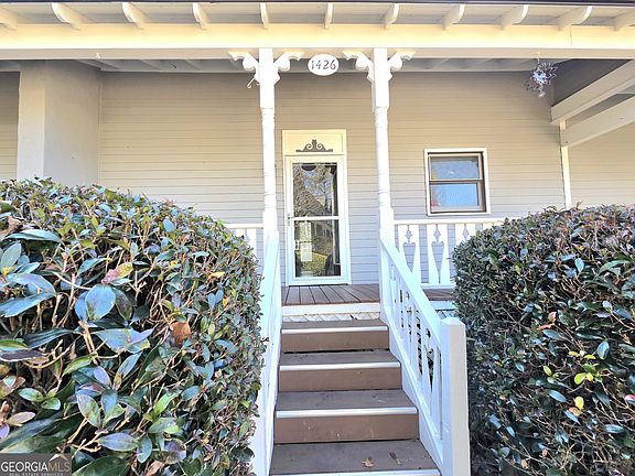 2nd image of 1426 Cambridge Cmn