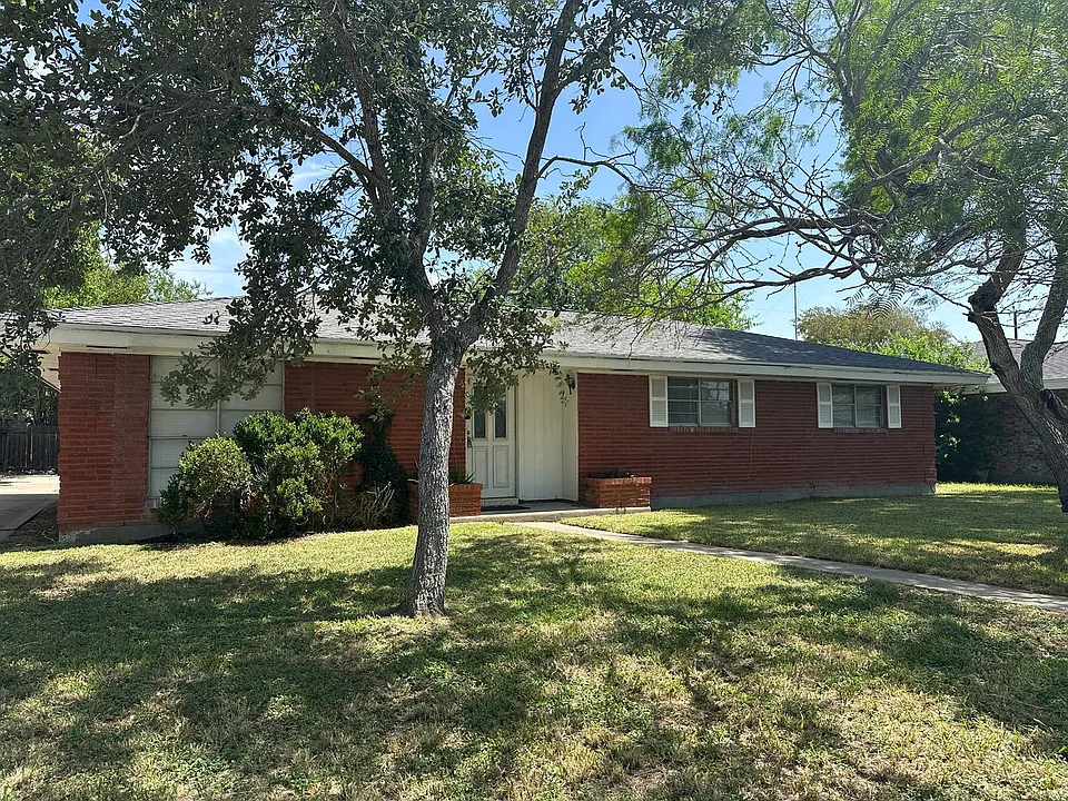 203 Driftwood Dr