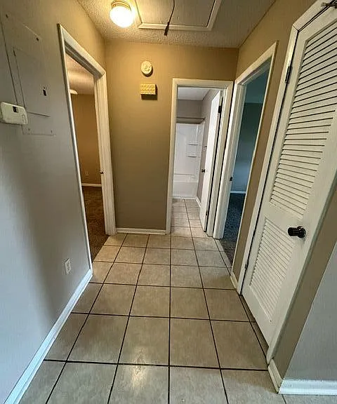 624 Gawin Dr #MAIN — Photo 2