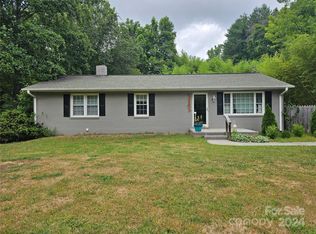 5745 Tomahawk Rd, Winston Salem, NC 27106