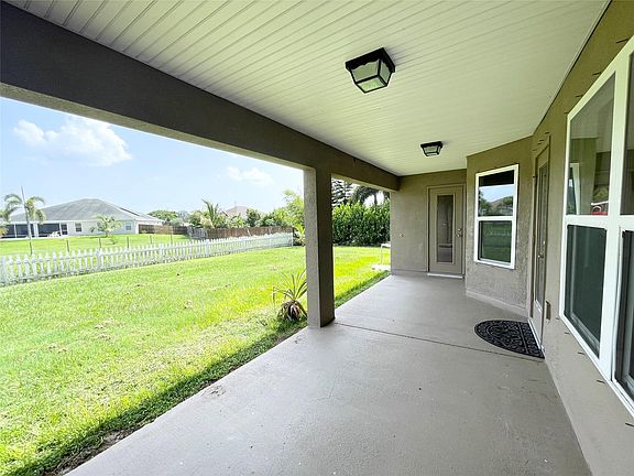5th image of 4409 SW Gagnon