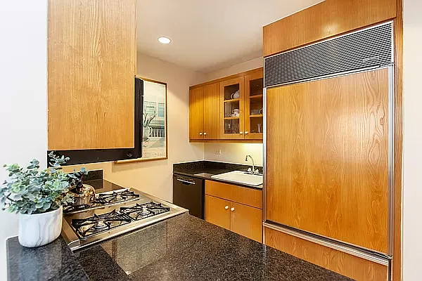 Rented by Barkin and Associates | media 3