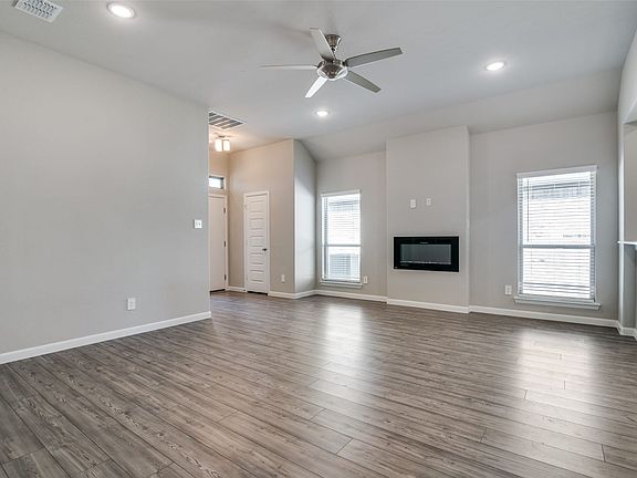 2nd image of 5414 Big Thicket Ln