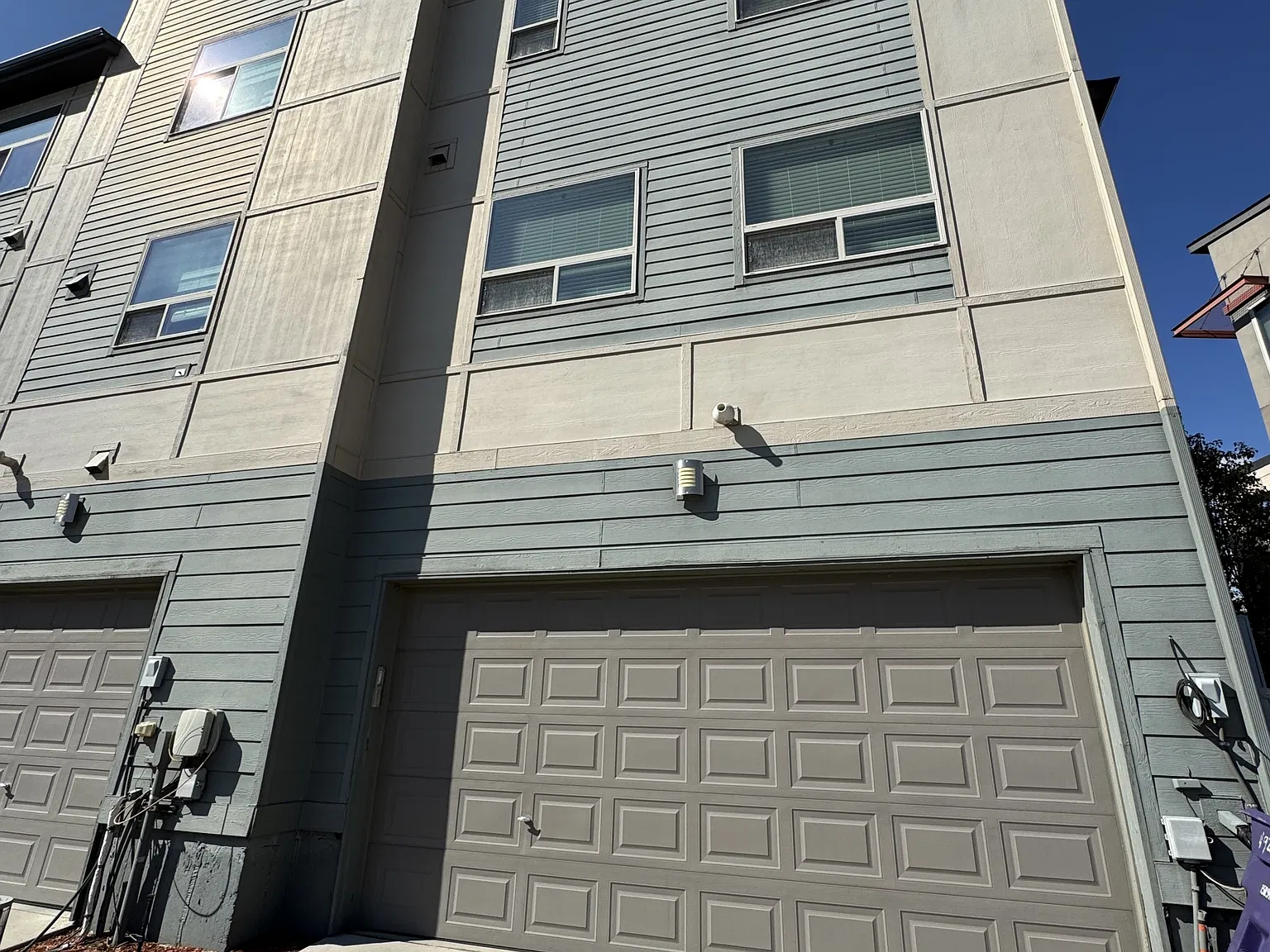 4920 Valentia Street - 1 — Photo 2