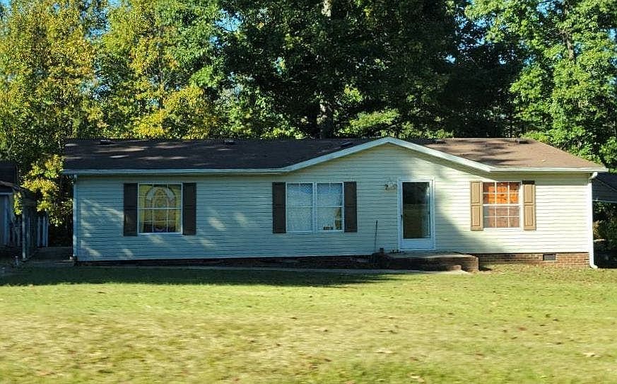 1st image of 199 Eastgate Dr