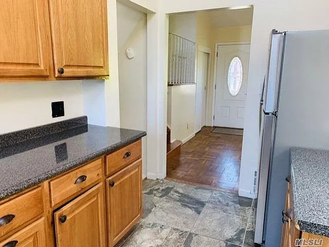4 Willow Pl — Photo 9