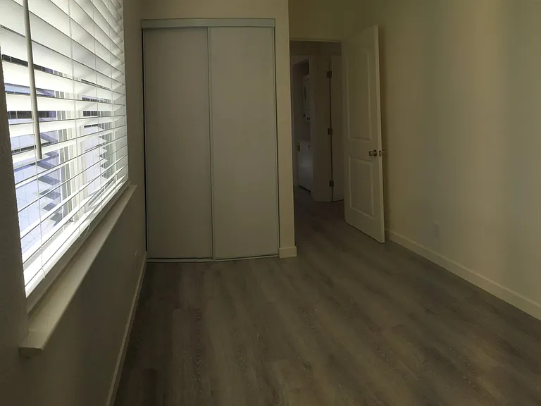 374 Raymond Ave — Photo 11