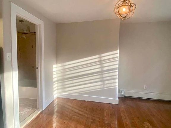 5th image of 331 Evergreen Ave #1