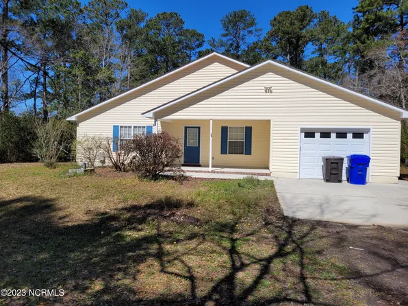 101 Longwood Drive, Stella, NC 28582