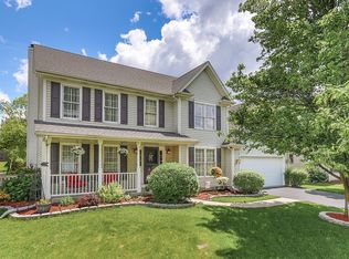 1317 Winterberry Ct, North Aurora, IL 60542