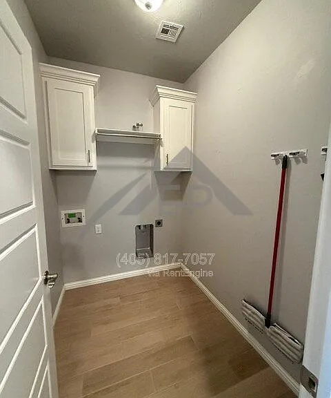 10001 Glover River Dr — Photo 13
