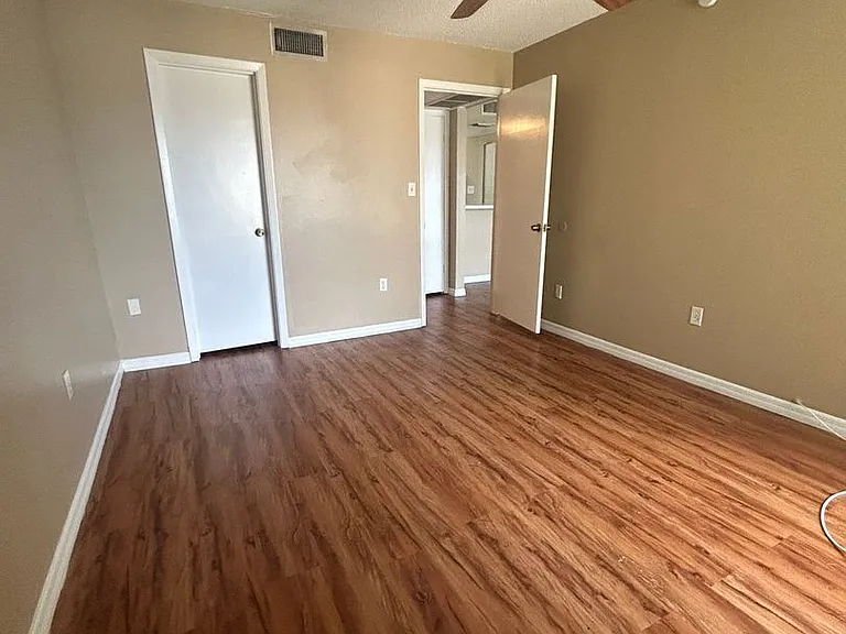 618 Orange Dr #212 — Photo 20