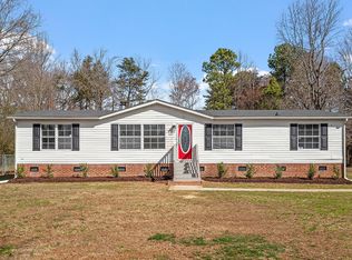 2148 Pleasant Woods Ct, Burlington, NC 27217