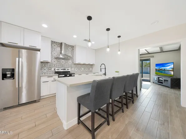 1709 W CLARENDON Avenue, Phoenix, AZ 85015