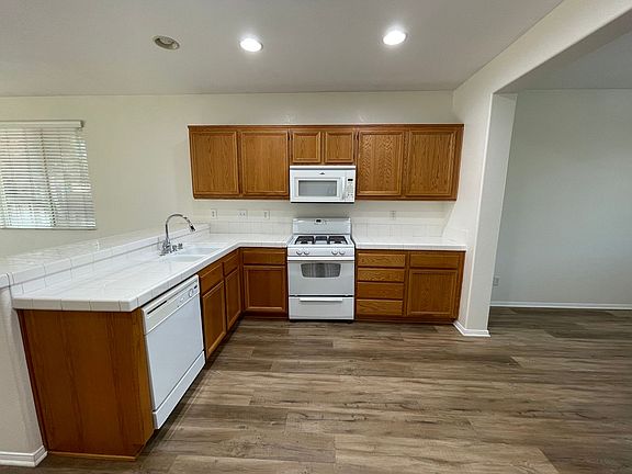 4th image of 31817 Empresa Cir