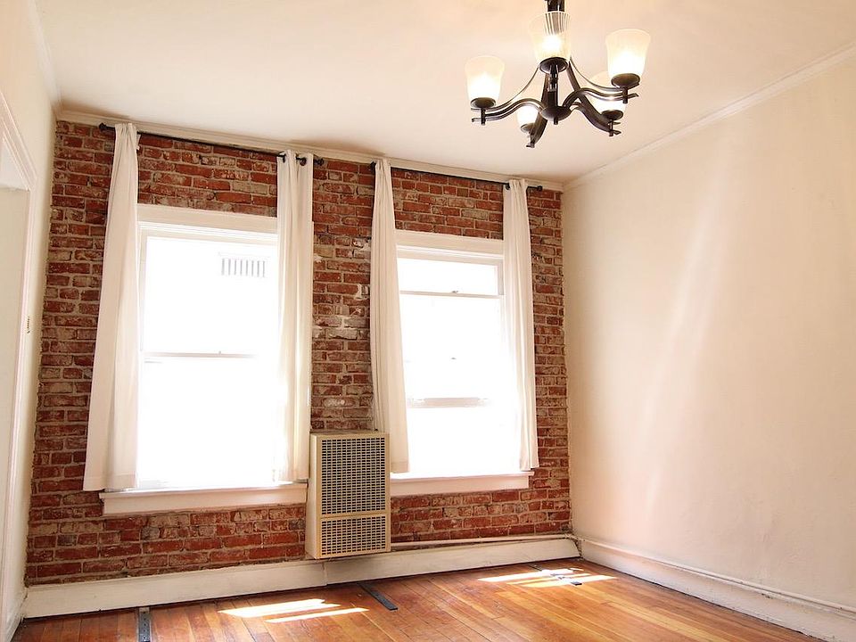 1st image of 532 S Coronado St #302