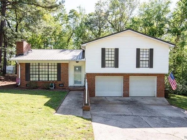 4515 Eastern Hills Ln, Cottondale, AL 35453