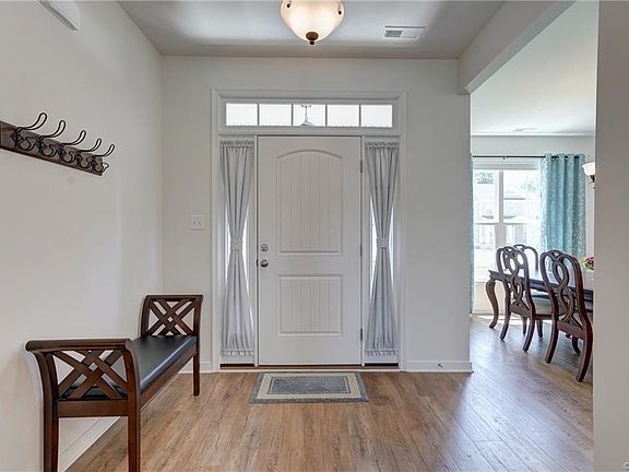 5th image of 6310 Broad Sky Cir